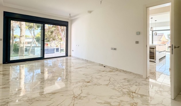 Resale - Villa -
Torrevieja - Los Balcones - Los Altos del Edén