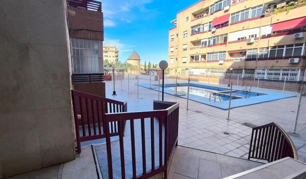 Brukt - Apartment -
Torrevieja - El Molino