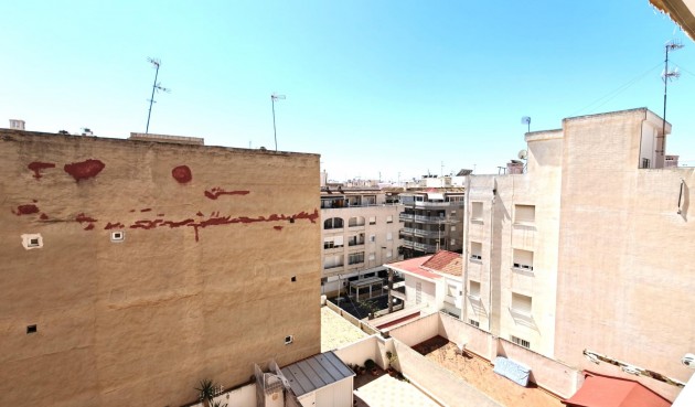 Brukt - Apartment -
Torrevieja - Estacion De Autobuses