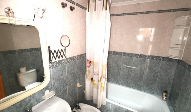 Brukt - Apartment -
Torrevieja - Estacion De Autobuses