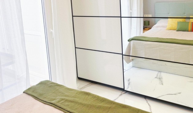 Resale - Apartment -
Torrevieja - Costa Blanca