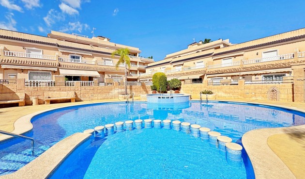 Brukt - Town House -
Orihuela Costa - Costa Blanca