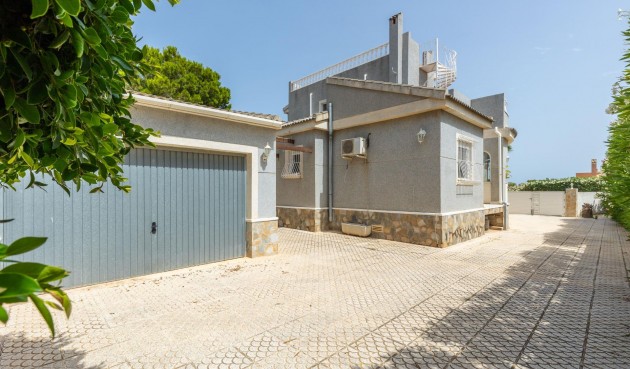 Resale - Villa -
San Fulgencio