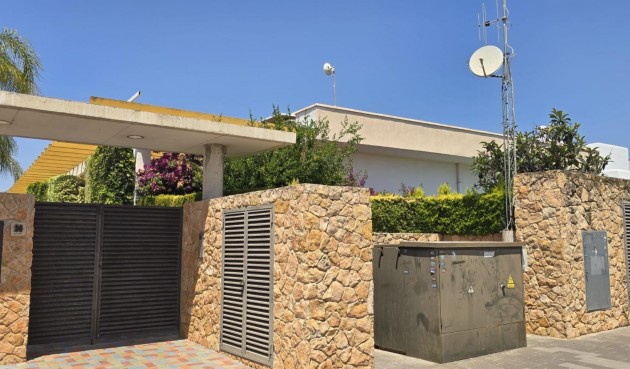 Resale - Town House -
Pilar de la Horadada - Mil Palmeras