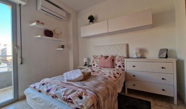 Resale - Apartment -
Torrevieja - Playa de los Locos