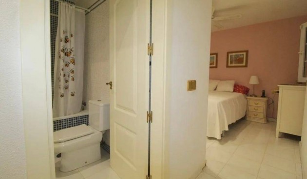 Resale - Apartment -
Torrevieja - Estacion De Autobuses