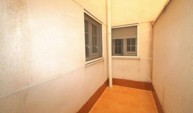 Resale - Apartment -
Torrevieja - Estacion De Autobuses