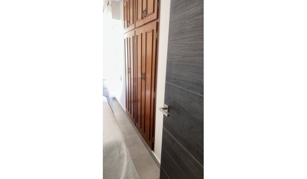 Reventa - Ático -
Torrevieja - Centro