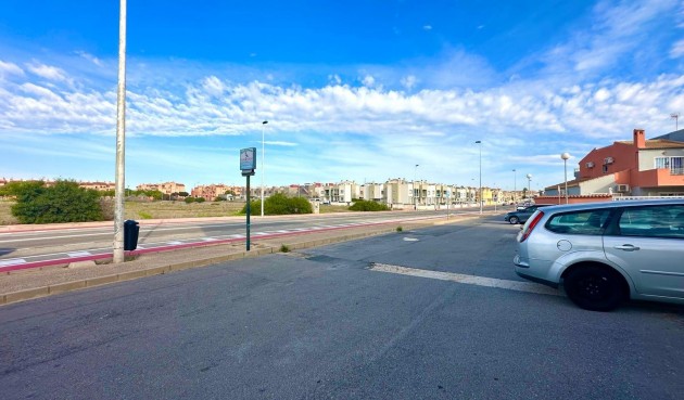 Brukt - Apartment -
Torrevieja - aguas nuevas