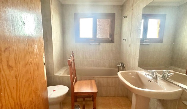 Brukt - Apartment -
Torrevieja - aguas nuevas