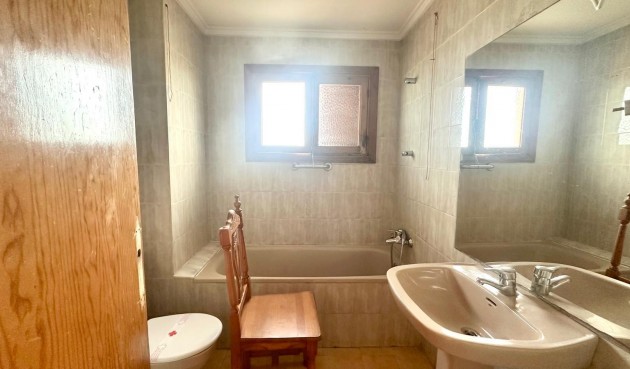 Brukt - Apartment -
Torrevieja - aguas nuevas