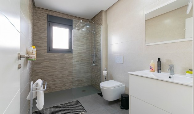 Resale - Villa -
Benijofar - Costa Blanca