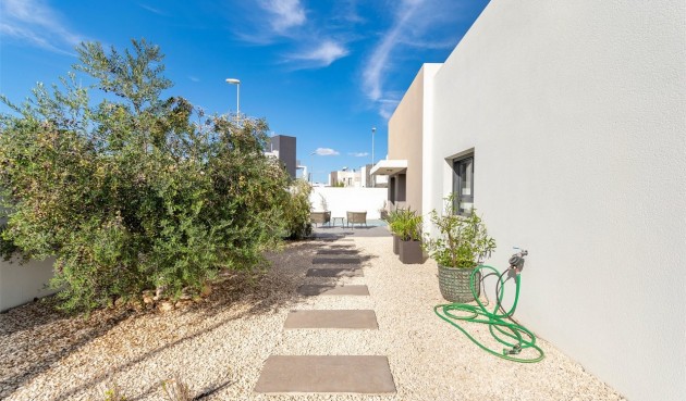 Resale - Villa -
Benijofar - Costa Blanca