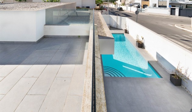 Resale - Villa -
Benijofar - Costa Blanca