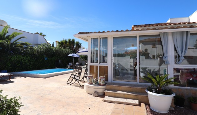 Resale - Villa -
Hondón de las Nieves - Inland