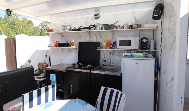 Resale - Villa -
Hondón de las Nieves - Inland