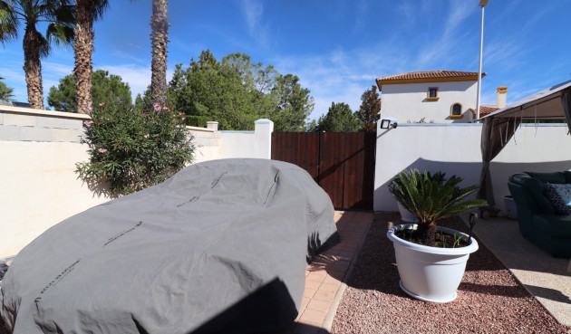 Resale - Villa -
Hondón de las Nieves - Inland