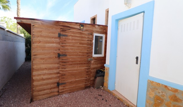 Resale - Villa -
Hondón de las Nieves - Inland