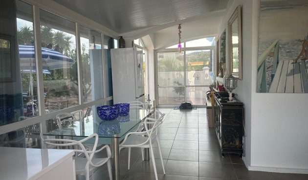 Resale - Villa -
Hondón de las Nieves - Inland