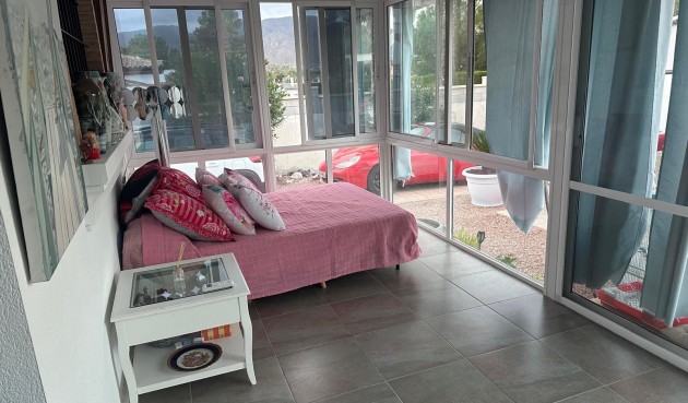 Resale - Villa -
Hondón de las Nieves - Inland