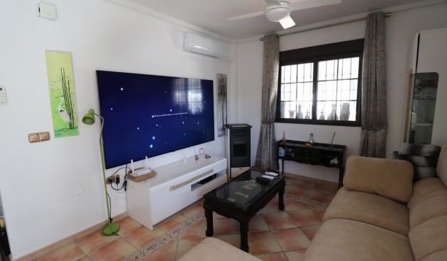 Resale - Villa -
Hondón de las Nieves - Inland