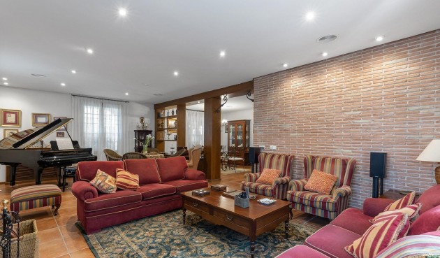 Återförsäljning - Villa -
Torrevieja - La Veleta