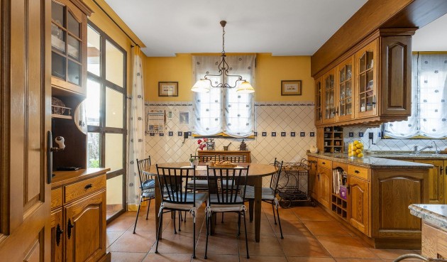 Återförsäljning - Villa -
Torrevieja - La Veleta