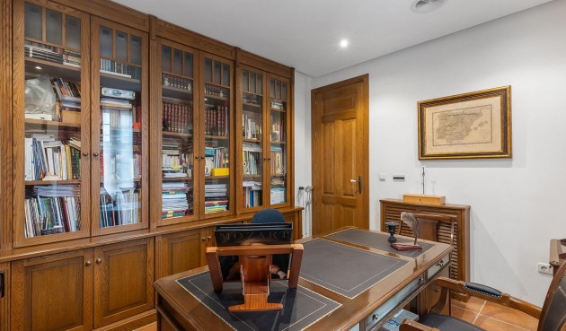 Återförsäljning - Villa -
Torrevieja - La Veleta