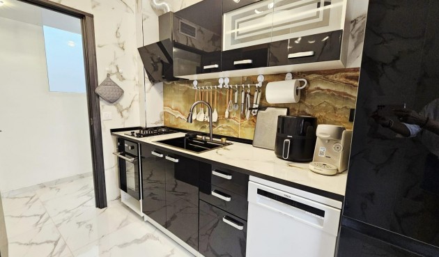 Reventa - Apartment -
Torrevieja - Acequion