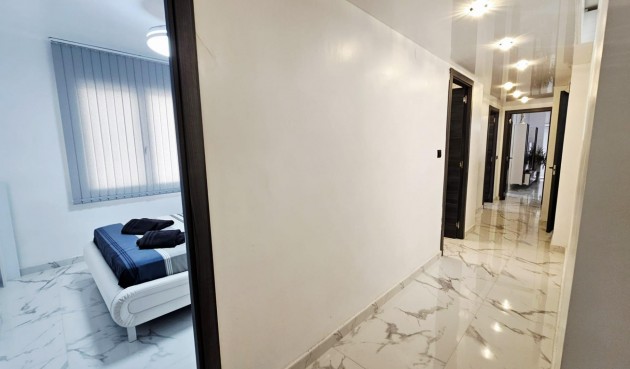 Reventa - Apartment -
Torrevieja - Acequion