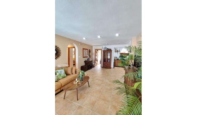 Resale - Villa -
San Miguel de Salinas - Inland