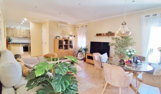 Resale - Villa -
San Miguel de Salinas - Inland