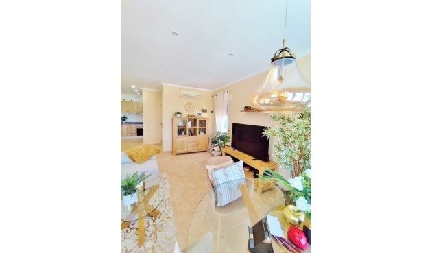 Resale - Villa -
San Miguel de Salinas - Inland