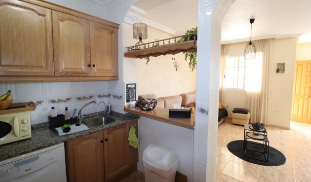 Återförsäljning - Villa -
Villamartin - Costa Blanca