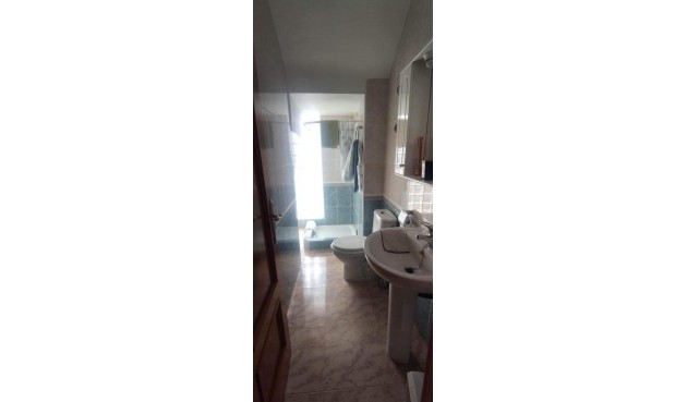 Återförsäljning - Villa -
Villamartin - Costa Blanca