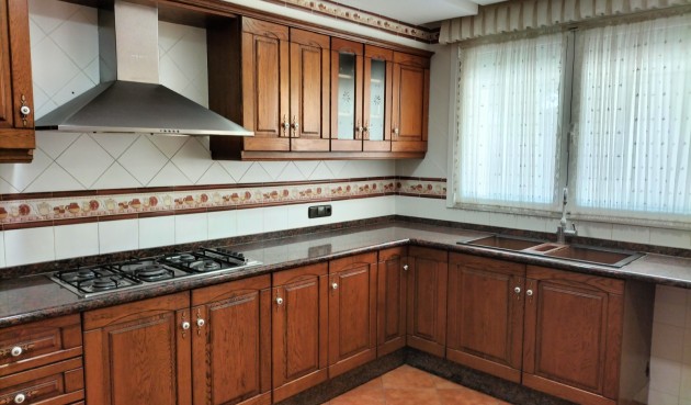 Resale - Villa -
Elda - Inland