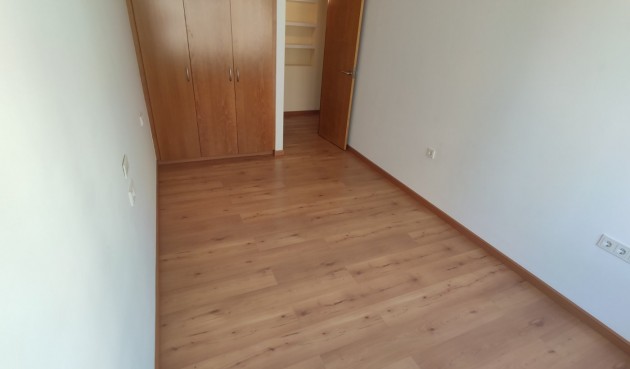 Återförsäljning - Apartment -
Torrevieja - Puerto