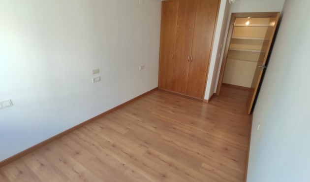 Återförsäljning - Apartment -
Torrevieja - Puerto