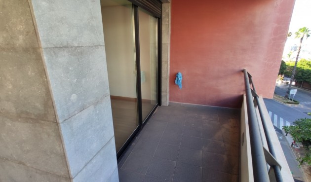 Återförsäljning - Apartment -
Torrevieja - Puerto