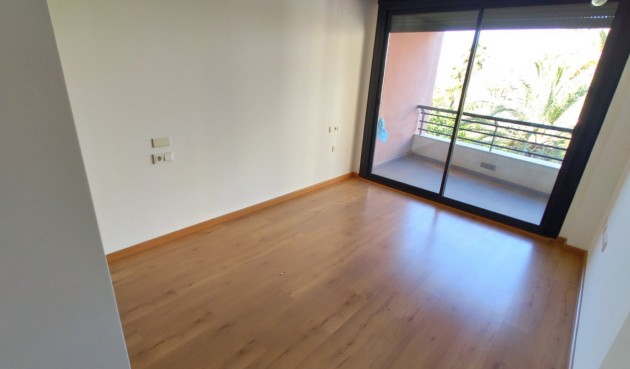Återförsäljning - Apartment -
Torrevieja - Puerto