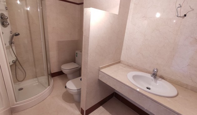 Återförsäljning - Apartment -
Torrevieja - Puerto