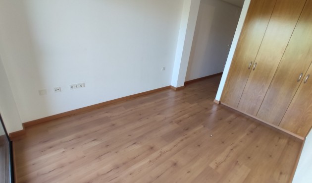 Återförsäljning - Apartment -
Torrevieja - Puerto