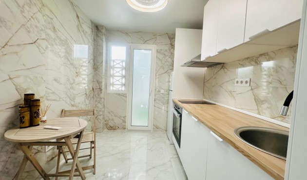 Brukt - Apartment -
Torrevieja - Playa del Cura