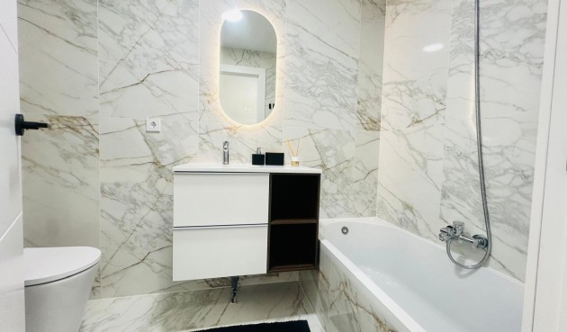 Brukt - Apartment -
Torrevieja - Playa del Cura