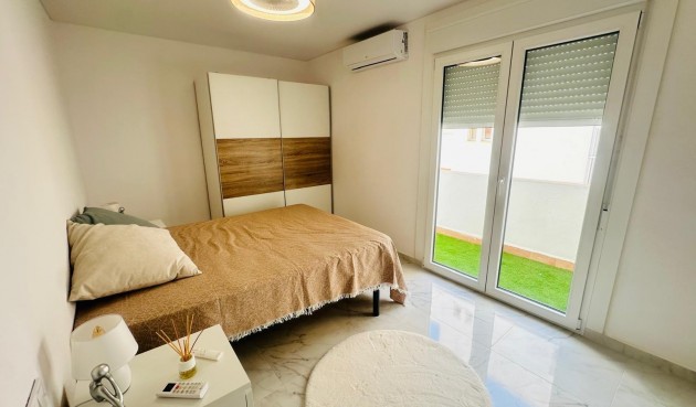 Brukt - Apartment -
Torrevieja - Playa del Cura