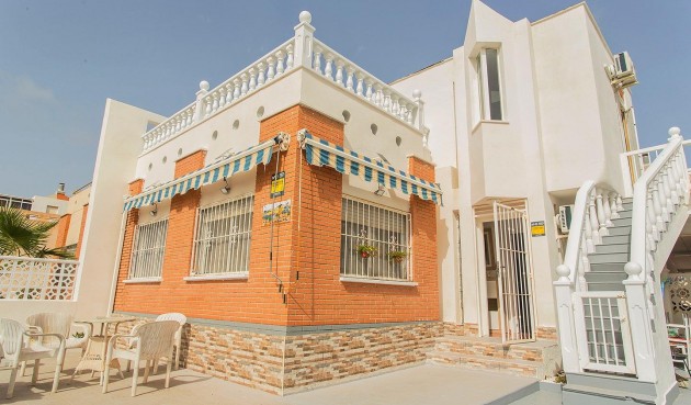 Brukt - Semi Detached -
Orihuela - Urbanización Perla Del Mar