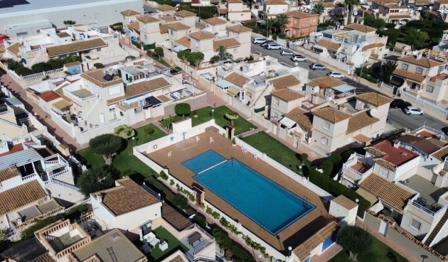 Brukt - Town House -
Orihuela Costa - Costa Blanca