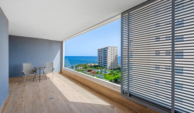 Brukt - Apartment -
Punta Prima - Costa Blanca