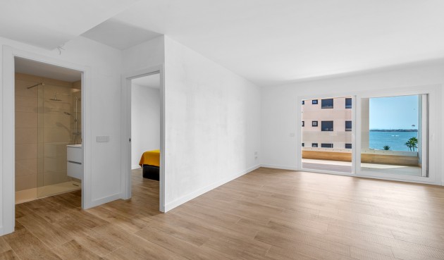 Brukt - Apartment -
Punta Prima - Costa Blanca