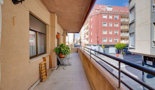 Brukt - Apartment -
Torrevieja - Centro